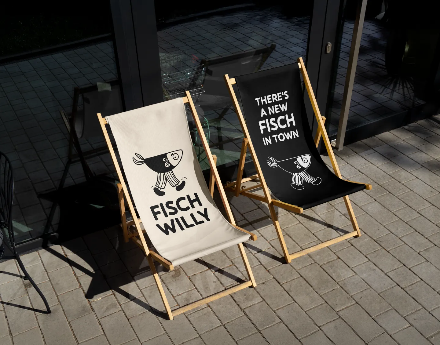 Liegestühle im Corporate Design von Fischwilly