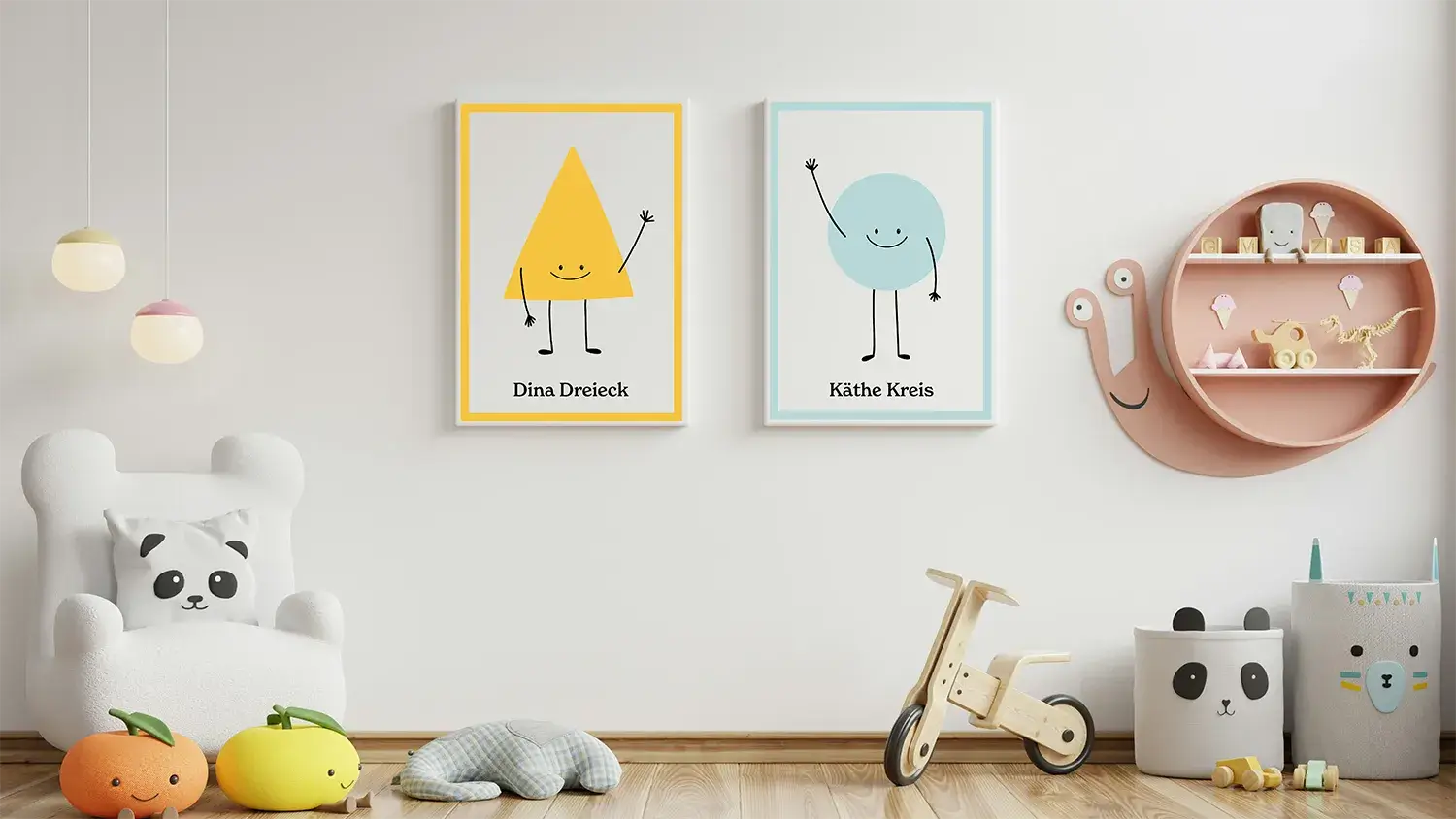 Kinderzimmer mit Wandpostern von "Dina Dreieck" und "Käthe Kreis"